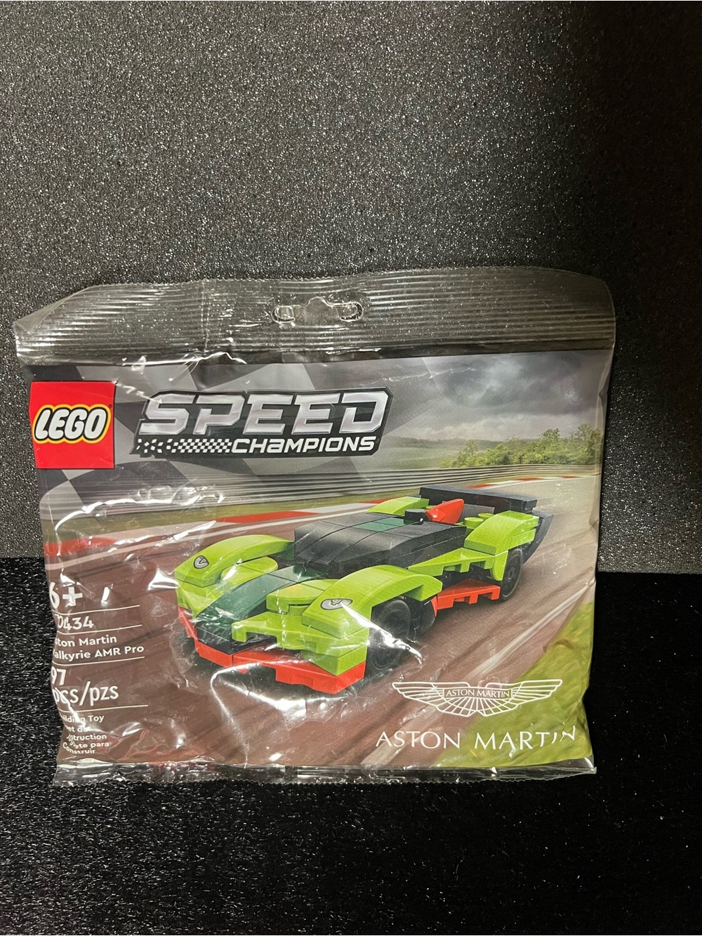 LEGO Speed Champions Green and Black Aston Martin Valkyrie AMR Pro